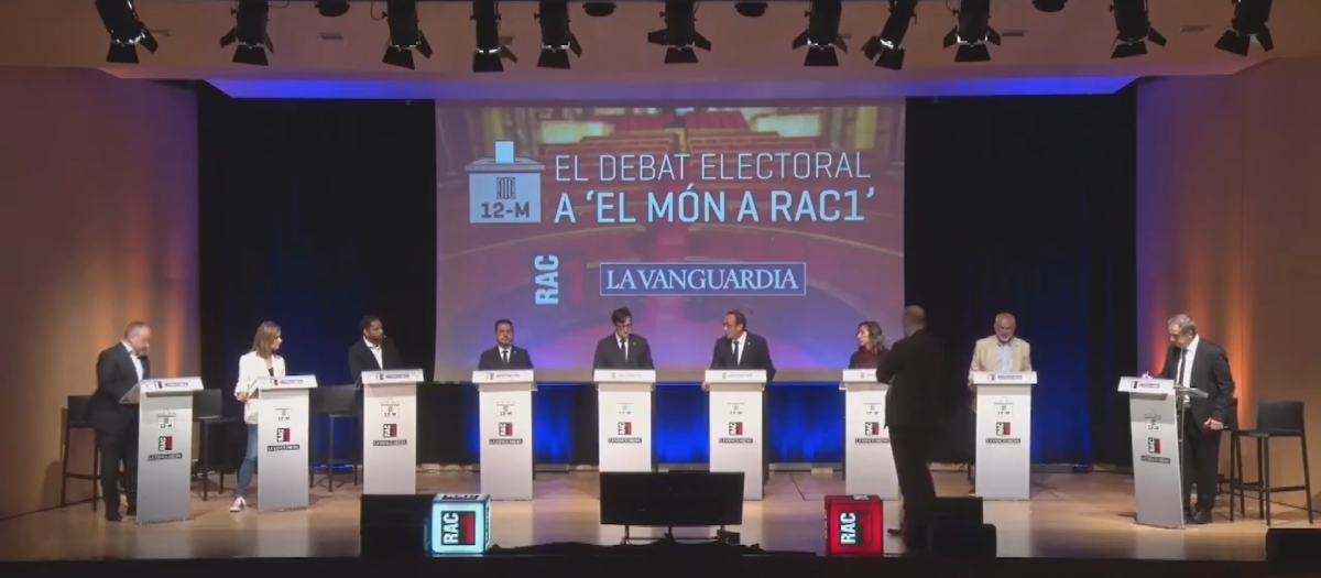 Los candidatos a la Generalitat, en el primer debate electoral.