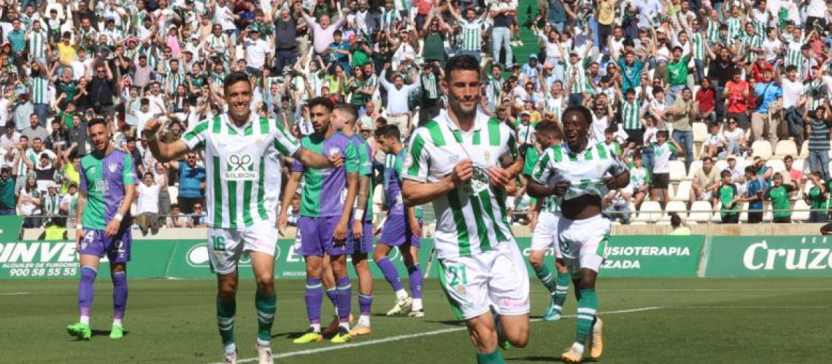 Albarrán celebra el gol del 1-0 frente al Málaga