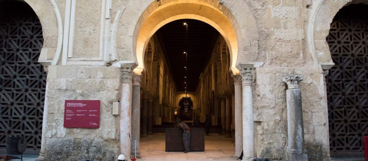 Imagen de archivo de la apertura de la segunda puerta de la Catedral