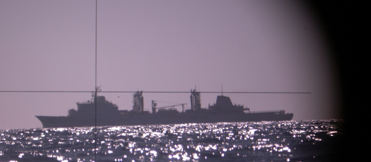 Un submarino nuclear francés tiene en su objetivo a un buque auxiliar escoltado por dos fragatas españolas en el Mediterráneo