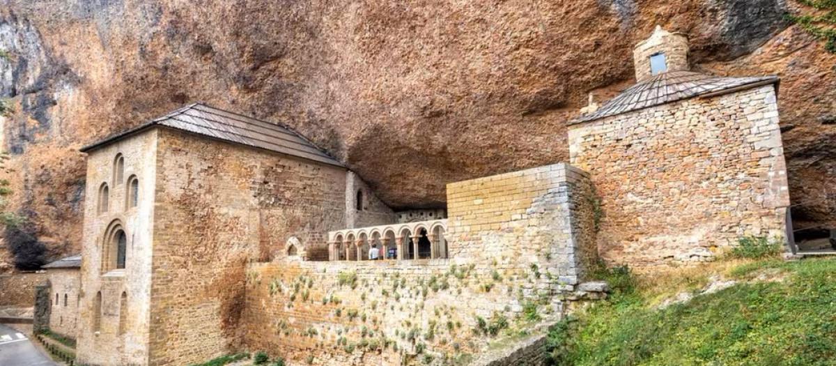 El Real Monasterio de San Juan de la Peña, en Huesca