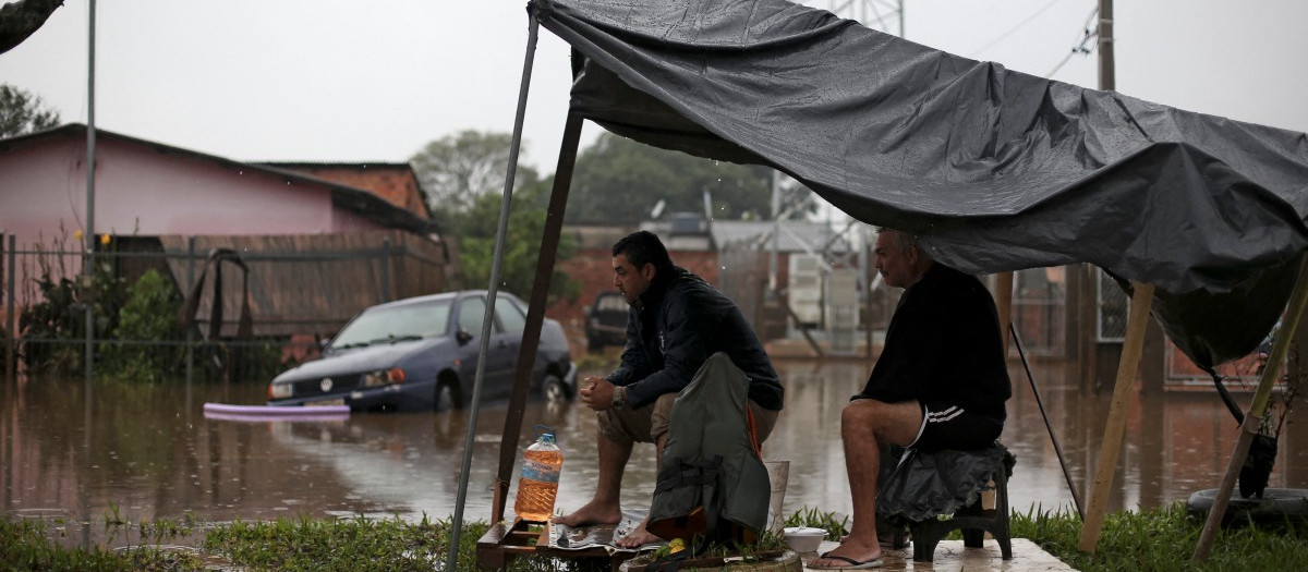 Las lluvias se intensifican en el sur de Brasil y la situación puede empeorar