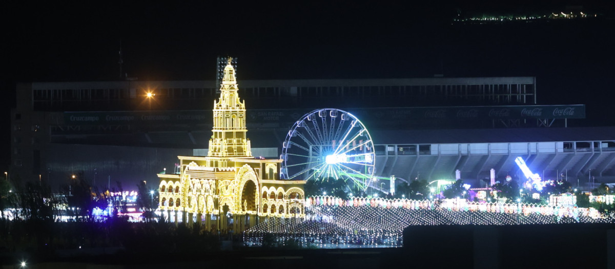 El espectáculo de fuegos artificiales de la Feria de Córdoba 2024, en imágenes