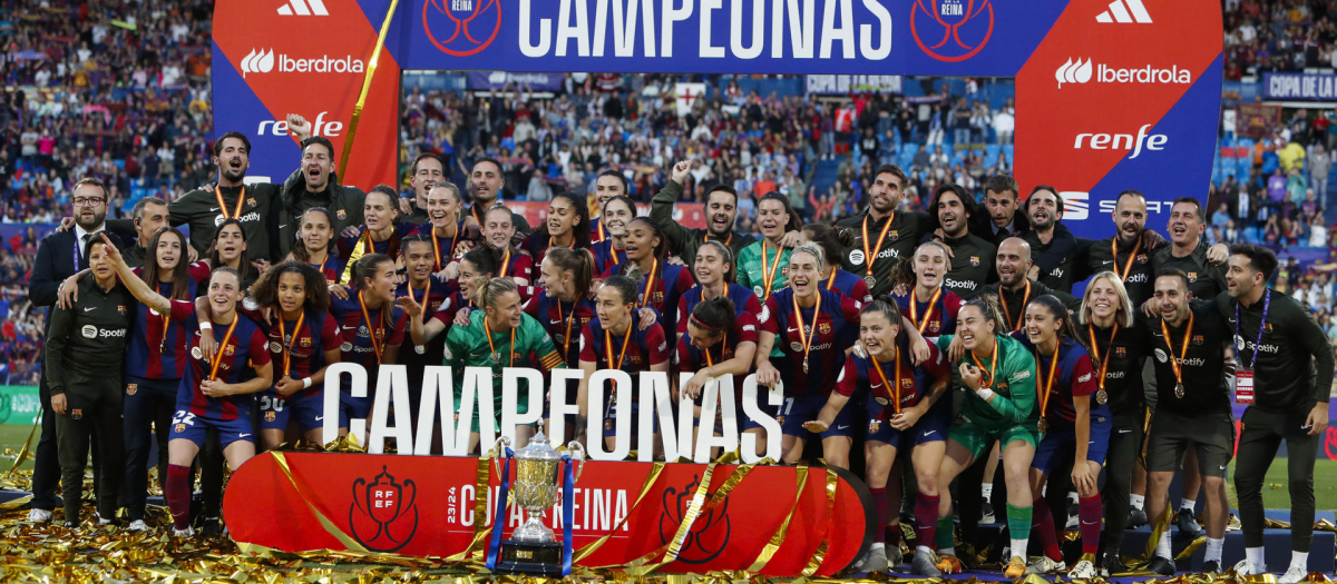 Las jugadoras del Barcelona tras su victoria ante la Real Sociedad en la Copa de la Reina