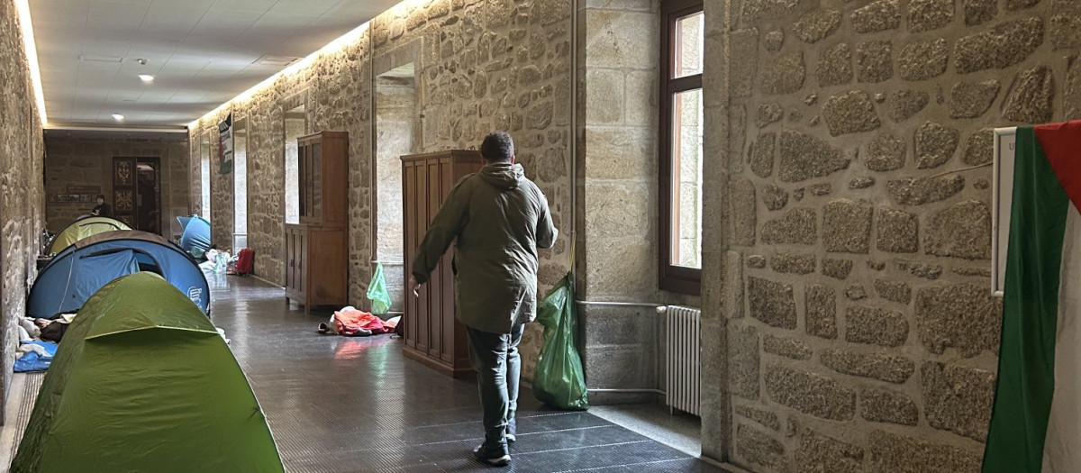 Acampada en la Universidad de Santiago de Compostela