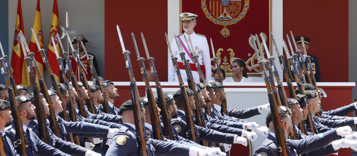 Los Reyes, en el Día de las Fuerzas Armadas de 2023, que se celebró en Granada