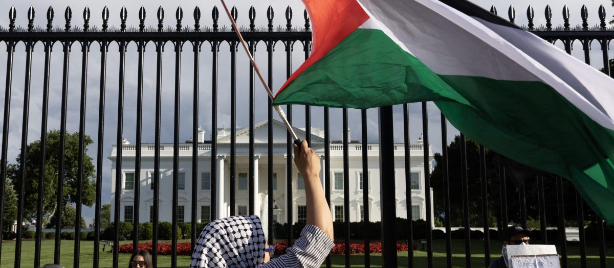 Manifestación anti israelí frente a la puerta de la Casa Blanca