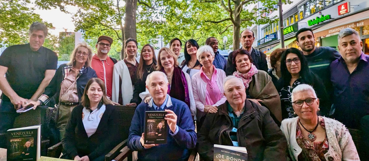 Antonio Ledezma, en la presentación de su libro en Berlín, Alemania