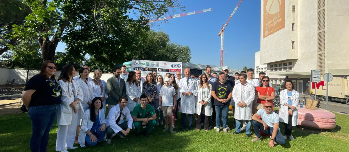 Kilómetros de Esperanza’, una iniciativa solidaria protagonizada por familias y profe-sionales del Hospital Universitario Reina Sofía y del Instituto Maimónides de Investiga-ción Biomédica de Córdoba (IMIBIC).