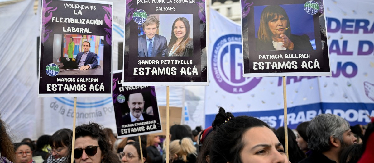 Las feministas han convertido el acto anual en una manifestación contra Milei