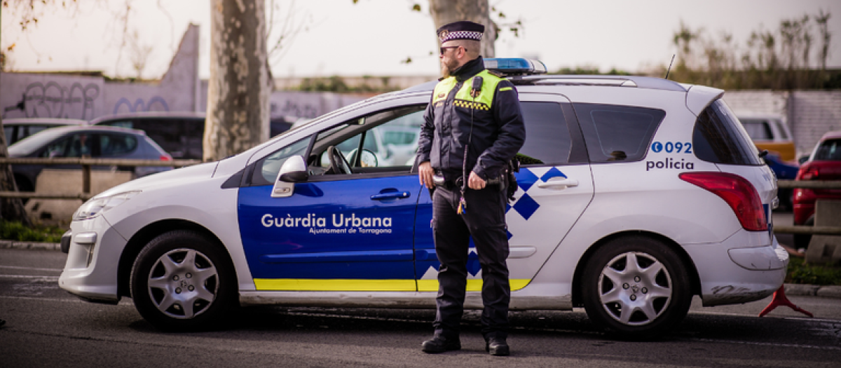 Un agente de la Guardia Urbana de Tarragona