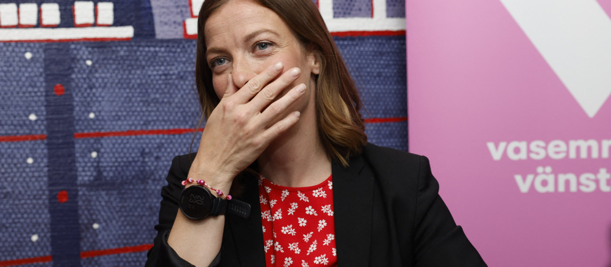 The finnish Left Alliance party leader and European election candidate Li Andersson reacts after the preliminary results at the Left Alliance's European parliament election reception in Helsinki, Finland, on June 9, 2024. (Photo by Roni Rekomaa / Lehtikuva / AFP) / Finland OUT