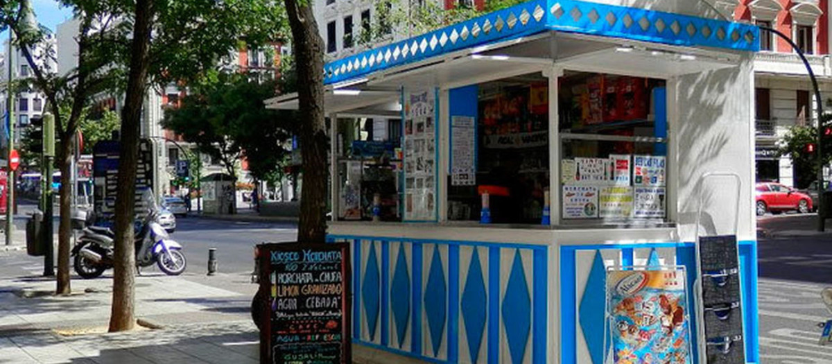 Quiosco de Madrid que sirve agua de cebada
