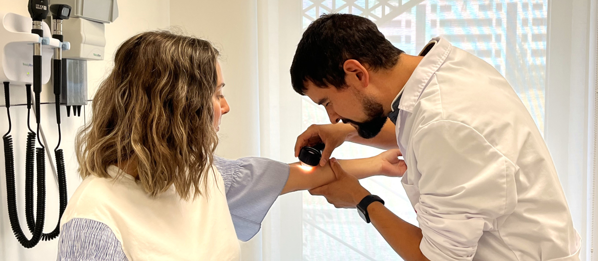 Consulta de dermatología en Hospital Quirónsalud Córdoba