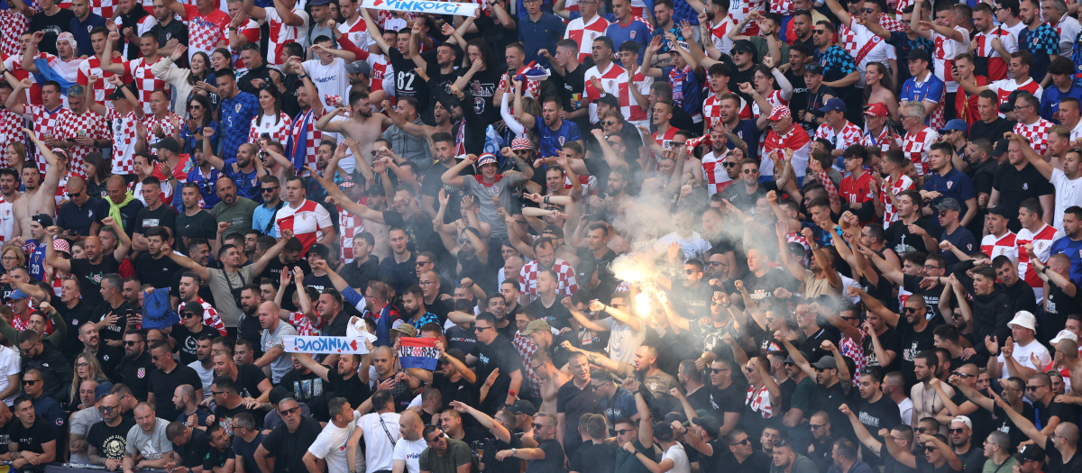 Aficionados de Croacia durante el partido de su país ante Albania