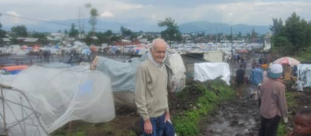 Domingo de la Hera en el campo de refugiados en el Centro Don Bosco en Goma, República Democrática del Congo