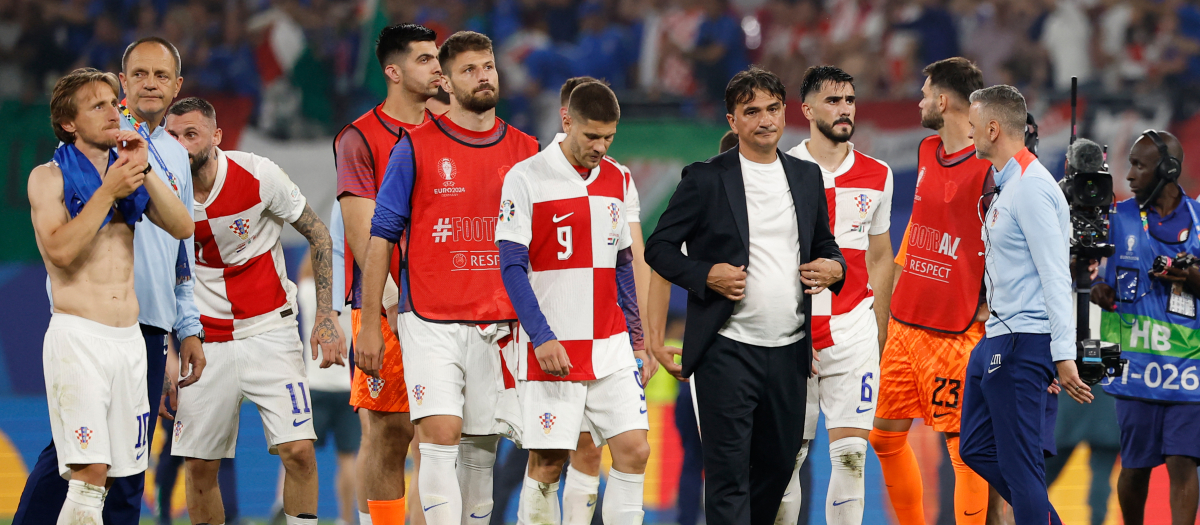 La selección croata empató 1-1 ante Italia y tiene casi imposible el pase a octavos de final