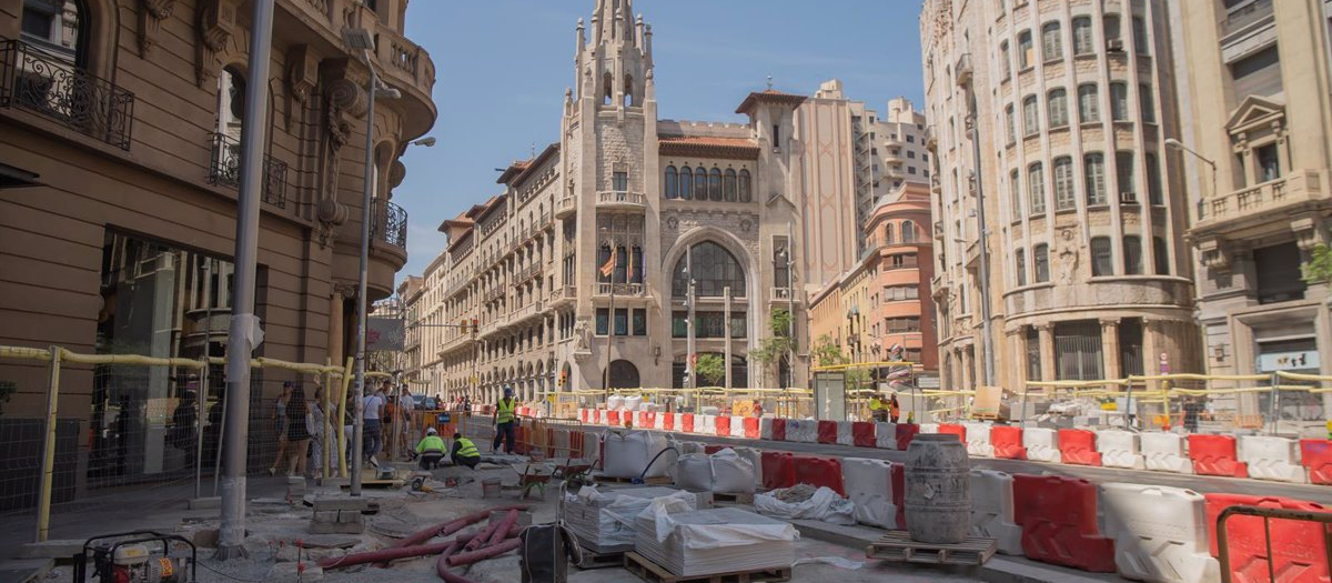Obras de reurbanización en Via Laietana