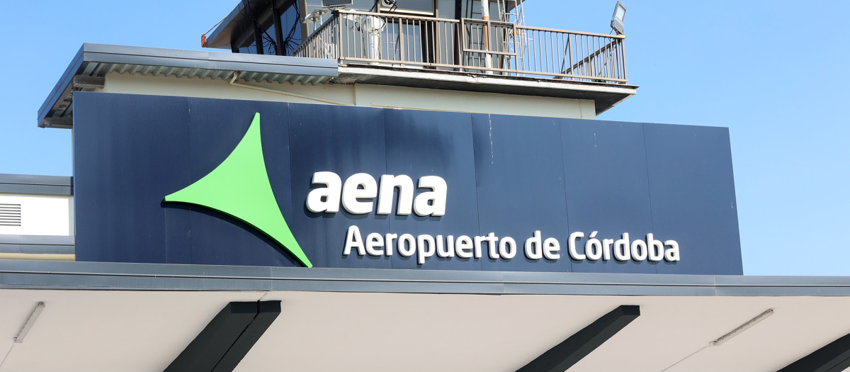 La puesta en servicio de la ampliación del edificio terminal del Aeropuerto de Córdoba, en imágenes