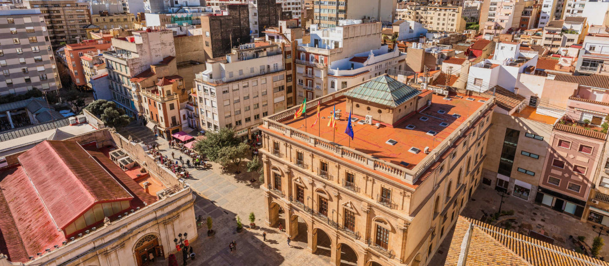 Vista aérea de edificios en la ciudad de Castellón de la Plana