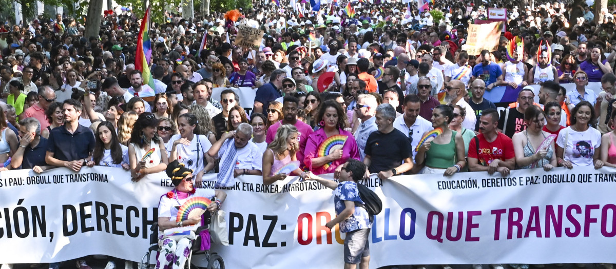 Cabecera de la manifestación del Orgullo en Madrid