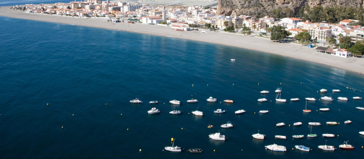 Playa de Calahonda, en Motril