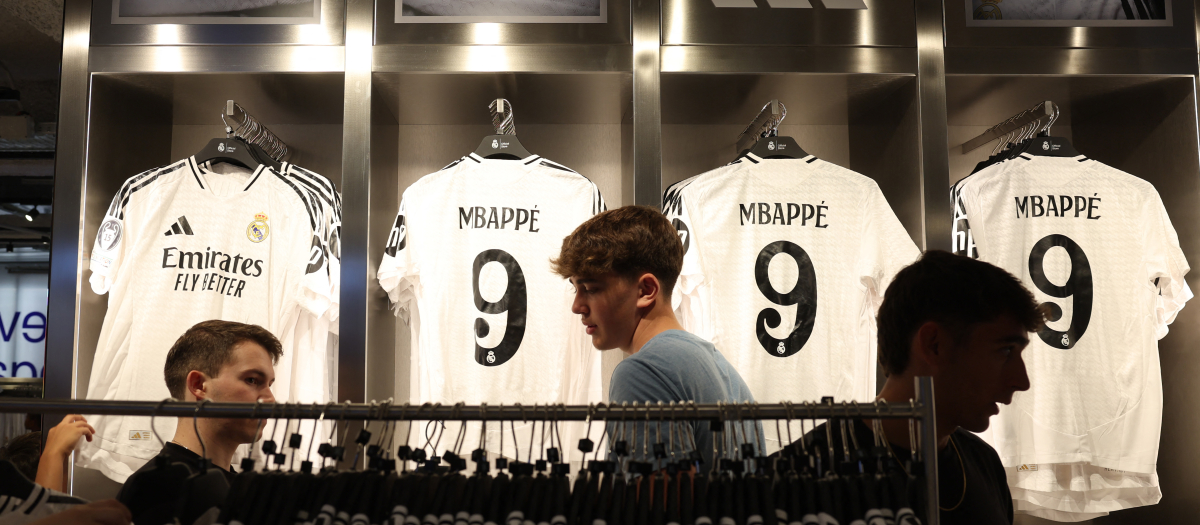 Camisetas de Mbappé con el Real Madrid