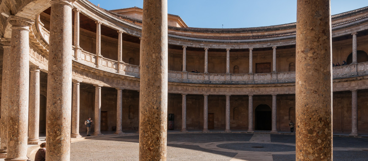 Colocarán una pantalla en el patio del Palacio de Carlos V para ver a España en la final