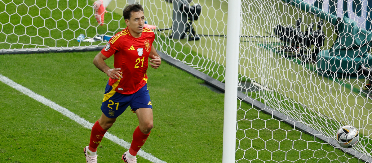 Mikel Oyarzabal ha dado el gol de la victoria a la selección española