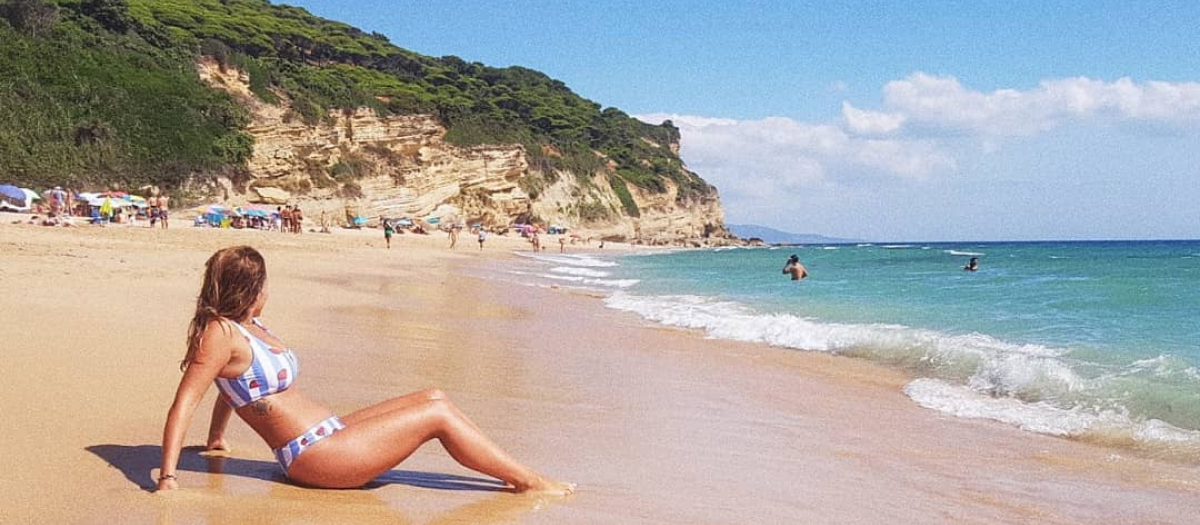 Aunque no sea una playa de aglomeraciones, llegar temprano a la Pequeña Lulú sigue siendo un consejo a tener en cuenta