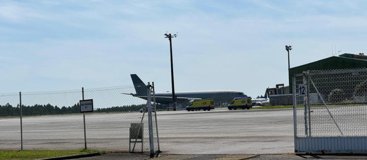 El Airbus A330-202 ha aterrizado en el aeropuerto de Lavacolla (Santiago de Compostela)