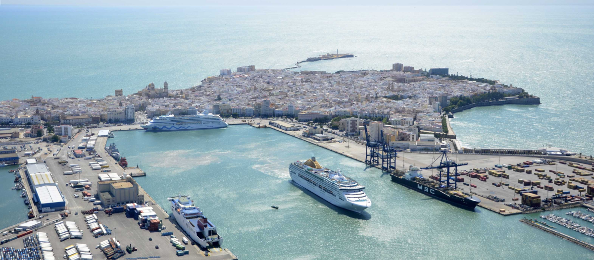 El proyecto de recuperación del navío ha sido impulsado por la Autoridad Portuaria de la Bahía de Cádiz