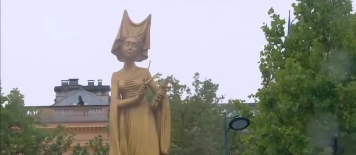 estatua de Christine de Pizan