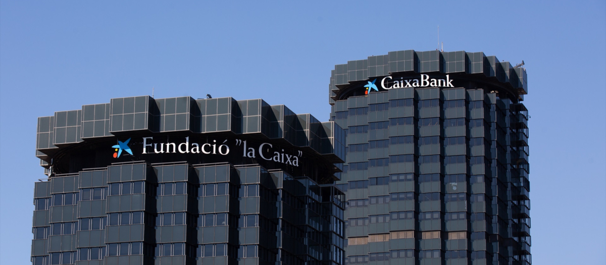 Fachada de la sede de CaixaBank en Barcelona