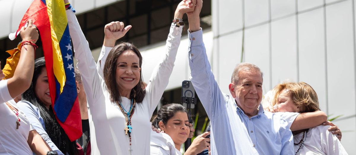 La líder opositora venezolana María Corina Machado y el candidato a la presidencia de Venezuela Edmundo González Urrutia