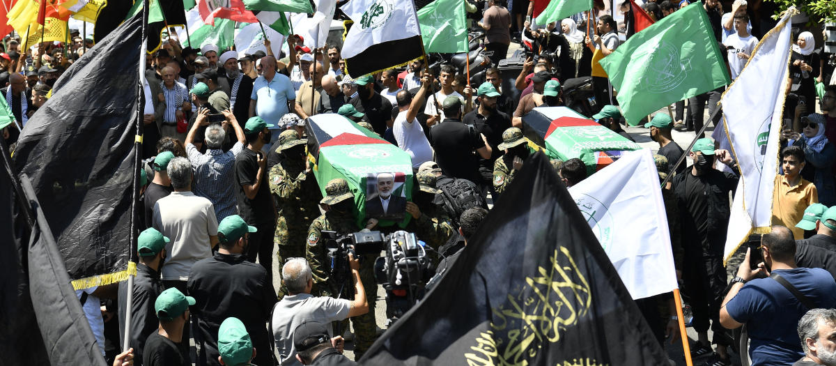 Protesta en Beirut por la muerte del último líder de Hamás y del jefe de Hezbolá