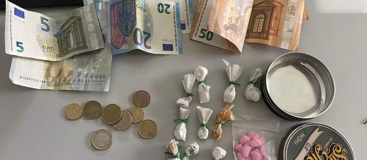 Imagen con éxtasis y cocaína incautados en Benicasim, Castellón