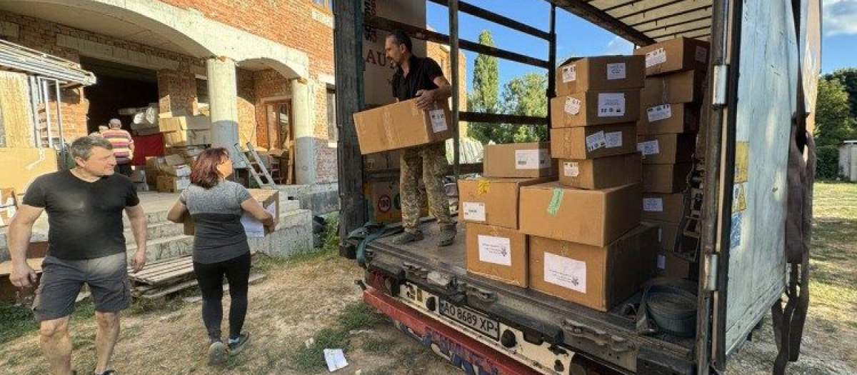 Camiones enviados por el Vaticano repletos de medicina y alimentos para Ucrania