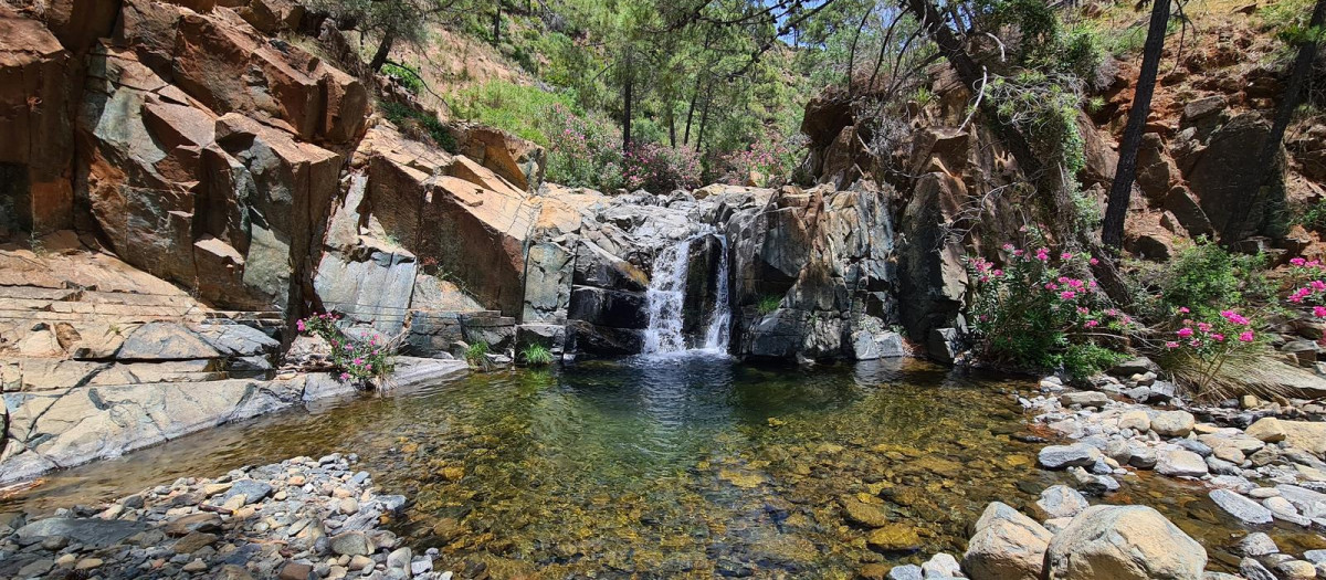 Este arroyo esconde varios rincones con mucho encanto como el Charco Encantado