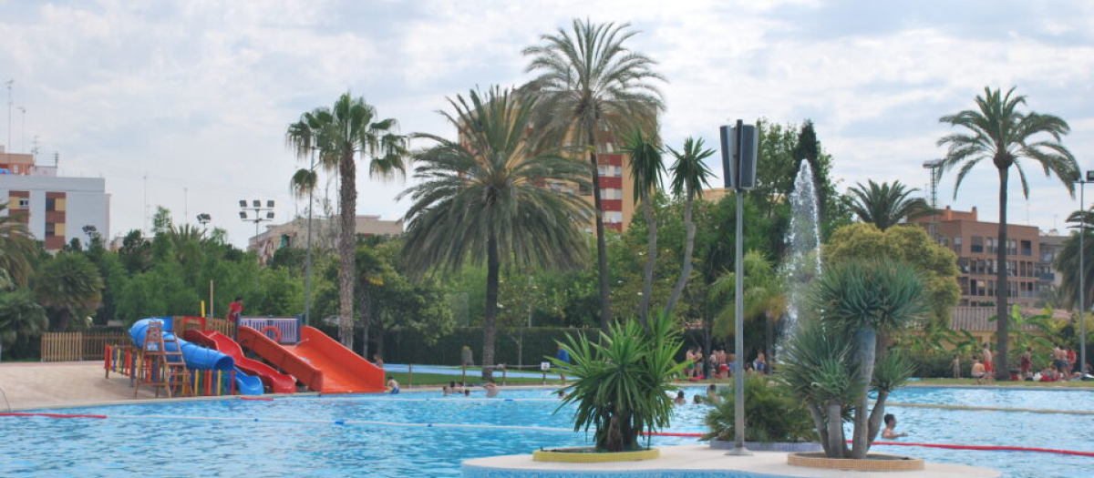 Imagen de la piscina municipal de Benicalap, en Valencia