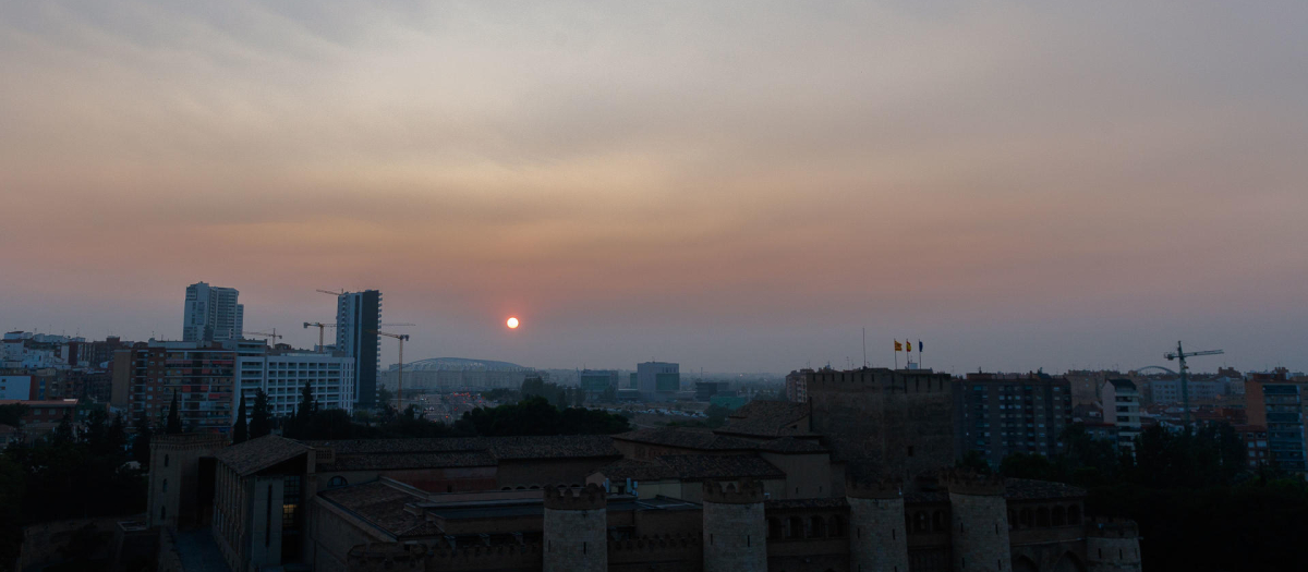 El humo de los incendios de Canadá ha llegado al noroeste de España y se nota en los atardeceres