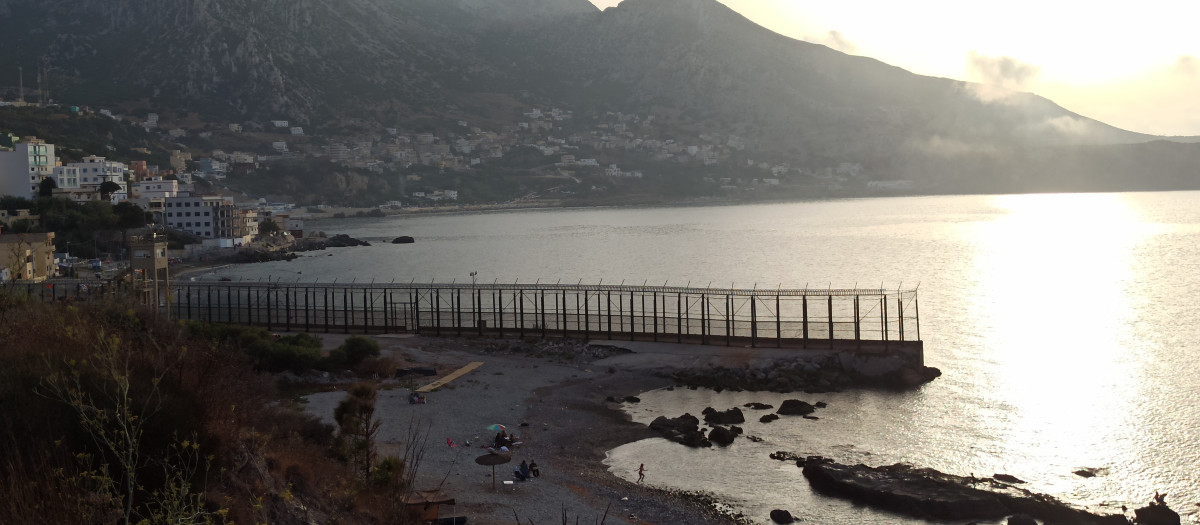 Espigón de Benzú, al norte de Ceuta