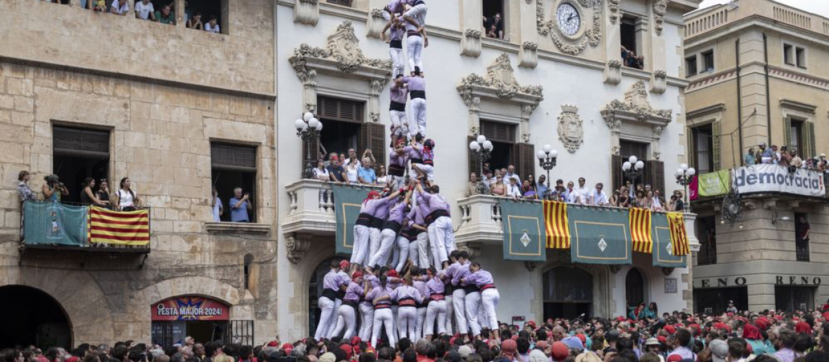 Castellers en la pasada diada de Sant Fèlix