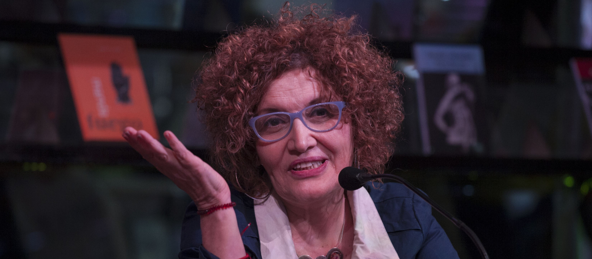 Myriam Moscona, durante una intervención en la FILBA (2015)