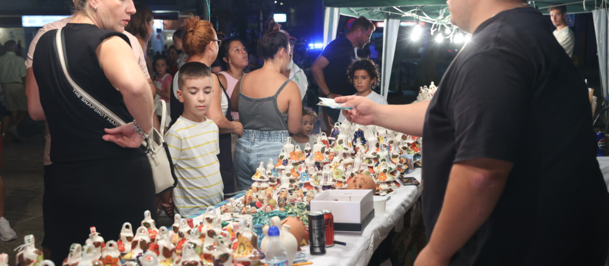 La Velá de la Fuensanta campanitas atracciones puestos ambulantes