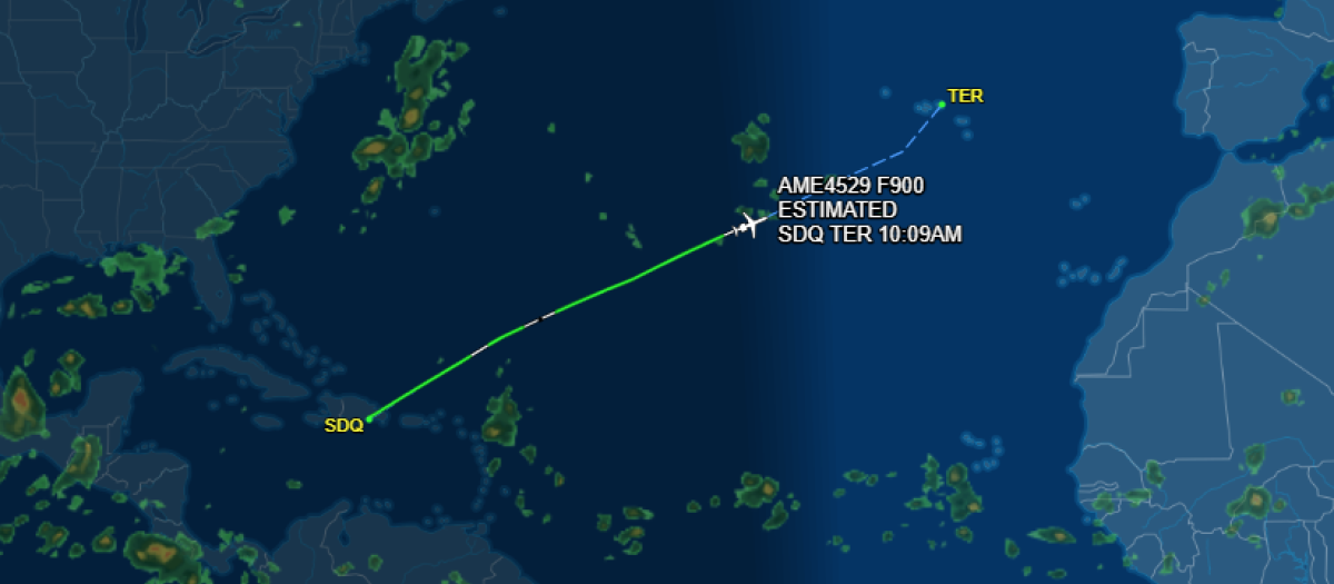 El avión que traslada a Edmundo González hizo escala en República Dominica y vuela hacia España