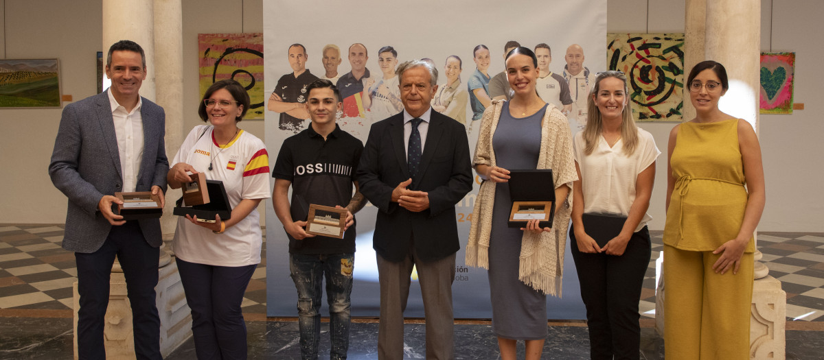 Recepción por parte de la Corporación Provincial a los deportistas olímpicos