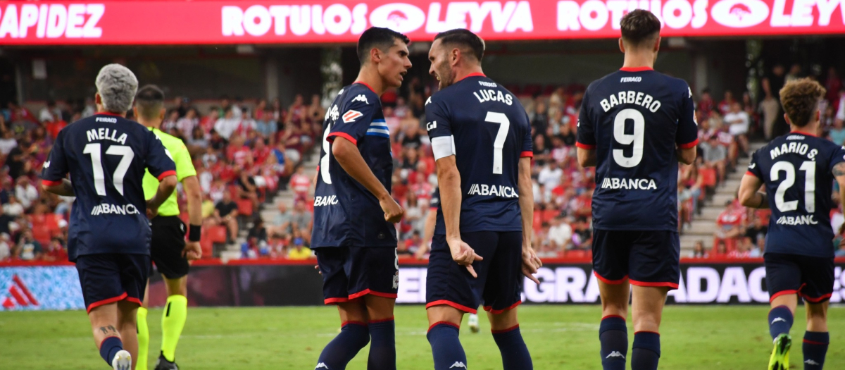 Lucas Pérez celebra el gol del empate en Granada