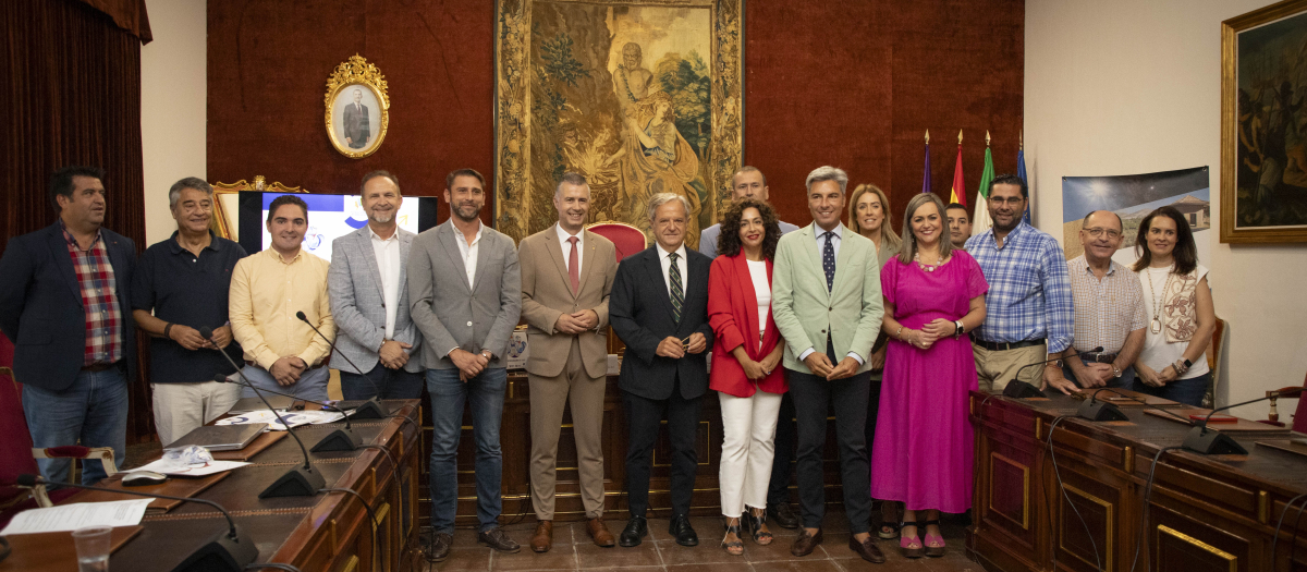 Firma del convenio Asociación de Municipios del Camino Mozárabe de Santiago y la Asociación del Camino de Santiago