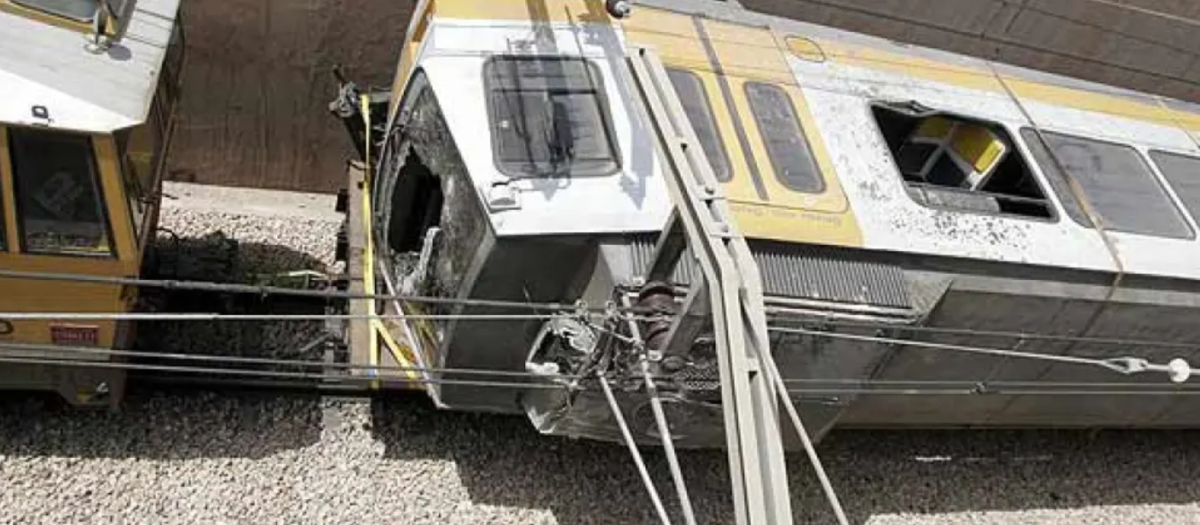 Imagen de un vagón de metro siniestrado en el accidente ocurrido en Valencia en 2006